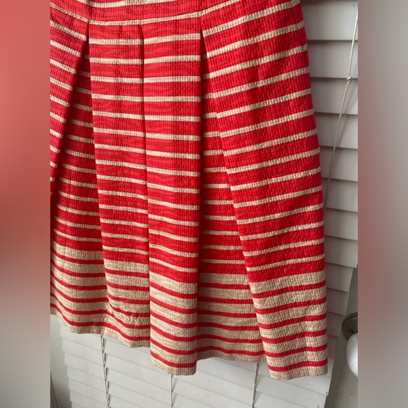 Taylor Romantic overlay stripe one piece pleated midi dress size 6 - Picture 2 of 7